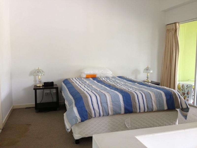 98 University Drive, Varsity Lakes QLD 4227