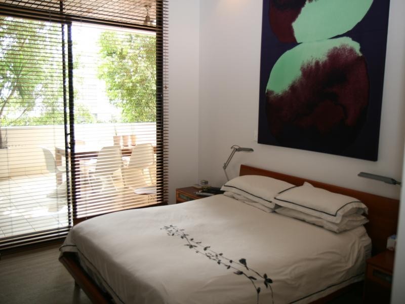 24 MACQUARIE STREET, Teneriffe QLD 4005