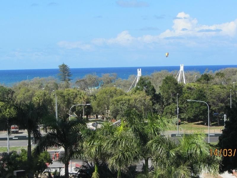 Paradise Waters QLD 4217