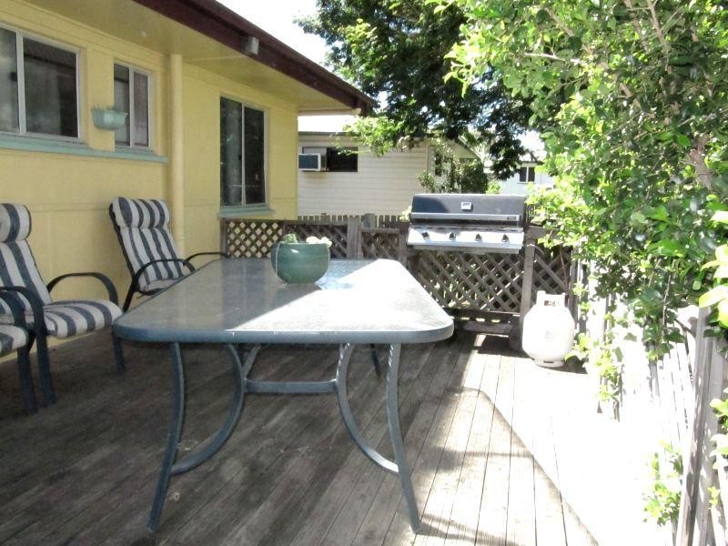 2 Brisbane Street, Barney Point QLD 4680