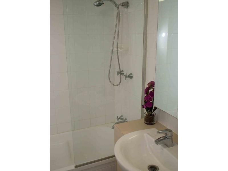 170 Leichhardt Street, Spring Hill QLD 4000