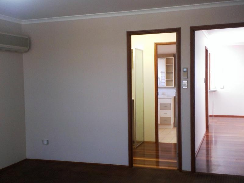 49 Courageous Court, Newport QLD 4020