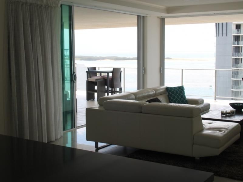 1 Duporth Avenue, Maroochydore QLD 4558