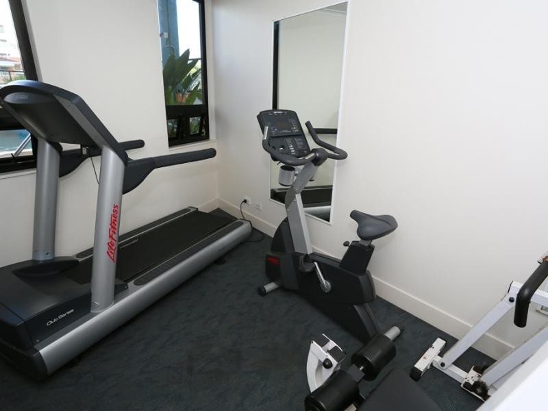 32 Surf Parde, Broadbeach QLD 4218