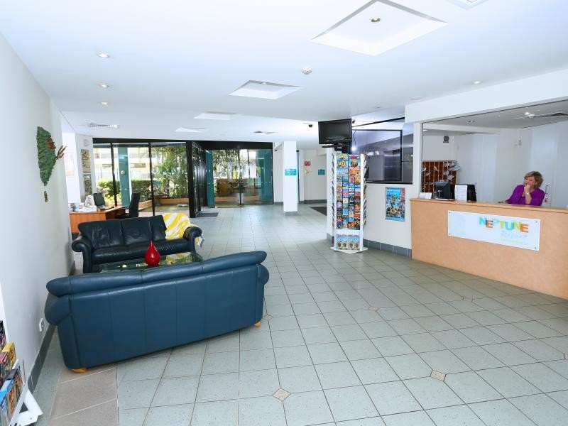 32 Surf Parde, Broadbeach QLD 4218
