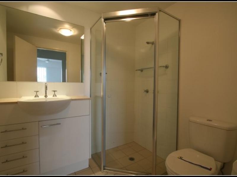 98 University Drive, Varsity Lakes QLD 4227