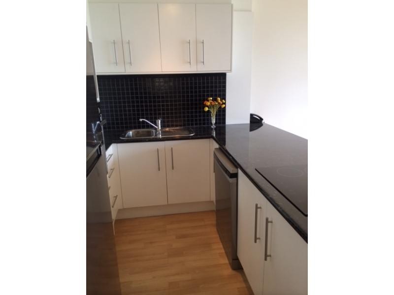 13 FAIRWAY DRIVE, Clear Island Waters QLD 4226