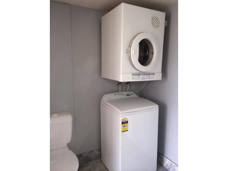 13 FAIRWAY DRIVE, Clear Island Waters QLD 4226