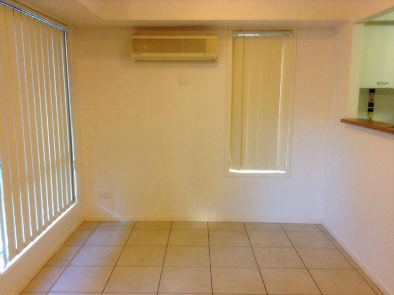 34-42 University Drive, Meadowbrook QLD 4131