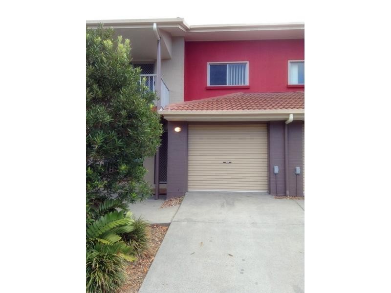 34-42 University Drive, Meadowbrook QLD 4131