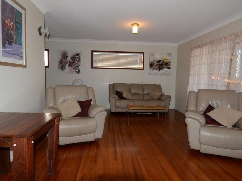 35 Cockatoo Drive, New Auckland QLD 4680