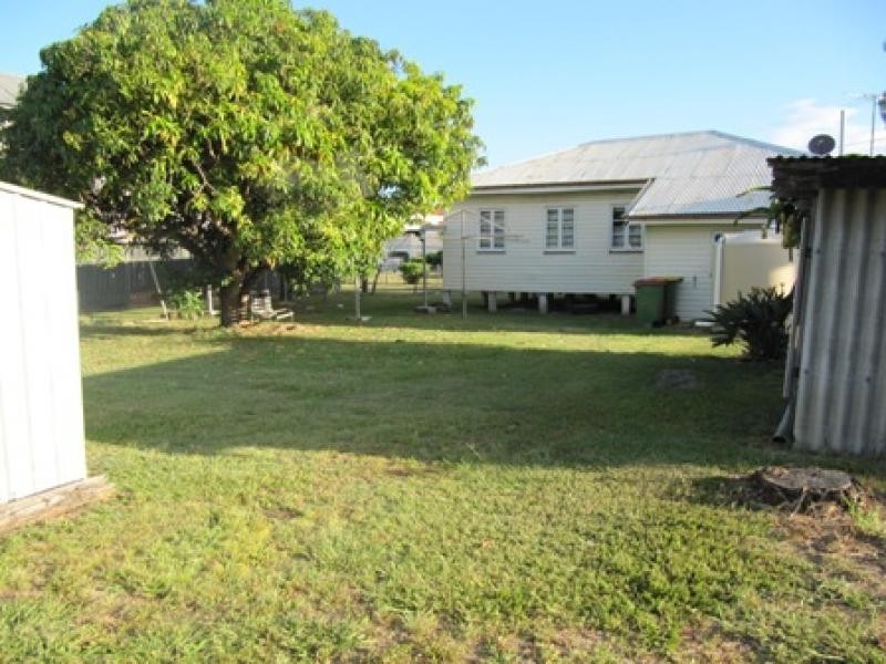 10 Joyce, East Ipswich QLD 4305