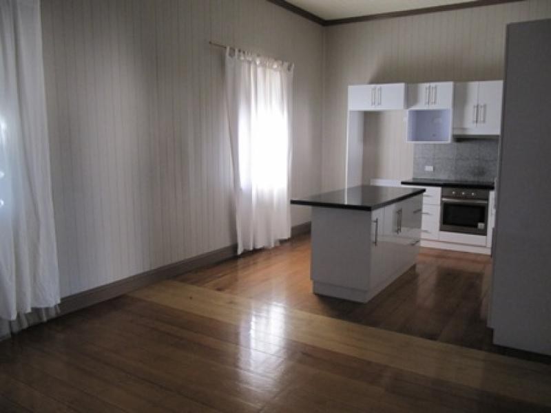 12 Joyce, East Ipswich QLD 4305