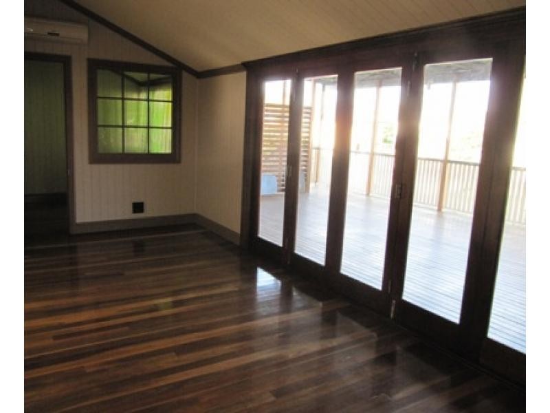 12 Joyce, East Ipswich QLD 4305