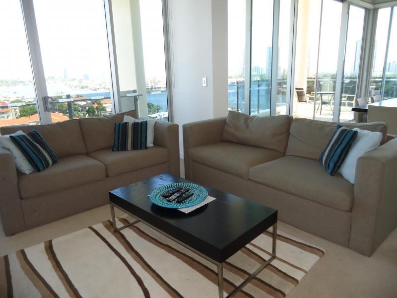 53 Darrambal, Chevron Island QLD 4217