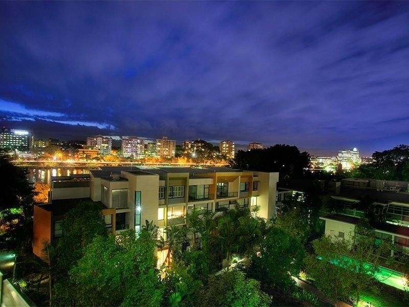 240/10 Pidgeon Close, West End QLD 4101