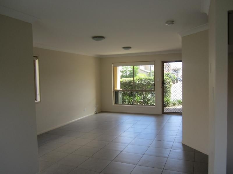 33 Johnston St, Carina QLD 4152