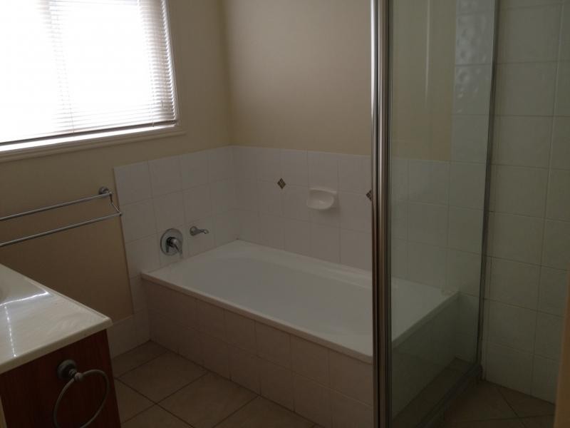 33 Johnston St, Carina QLD 4152