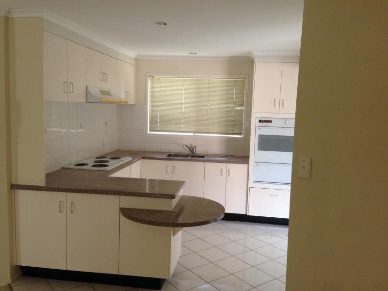 28 Holmead Road, Eight Mile Plains QLD 4113