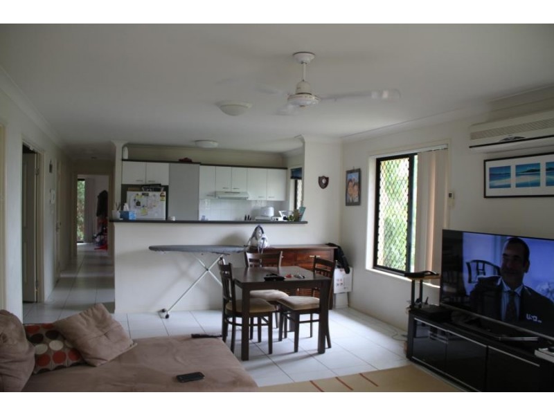 110 Scrub Rd, Carindale QLD 4152