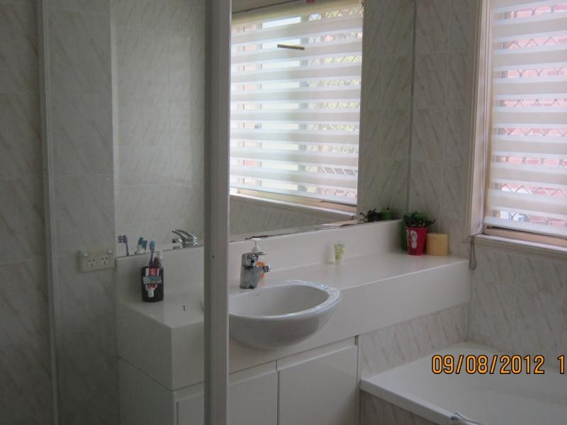 32 RIVERVIEW ROAD, Nerang QLD 4211