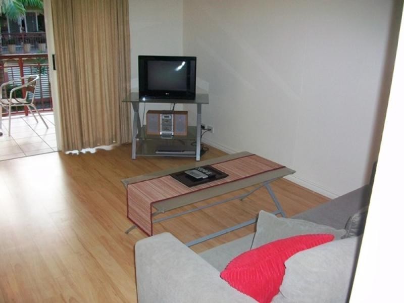 176 Sydney, New Farm QLD 4005