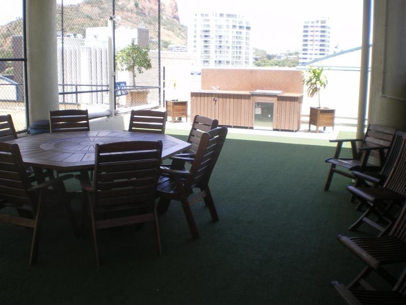 86-124 Ogden Street, Townsville City QLD 4810