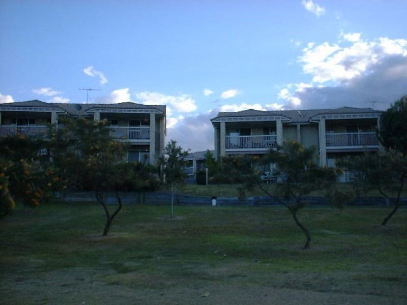 8 Peninsula Ave, Cornubia QLD 4130