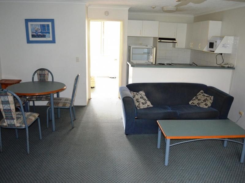 38 Enderley Ave, Surfers Paradise QLD 4217