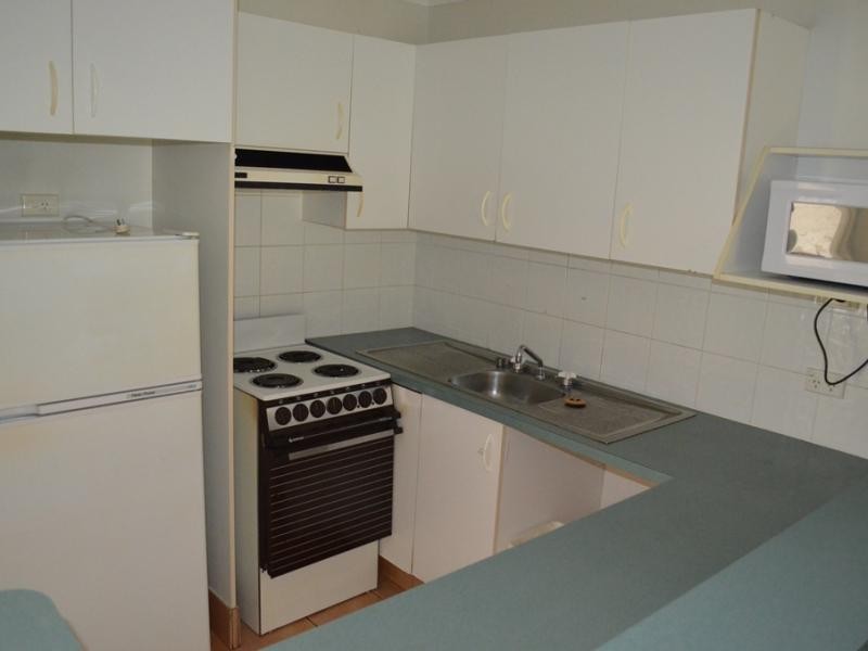 38 Enderley Ave, Surfers Paradise QLD 4217