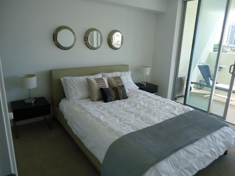 53 Darrambal, Chevron Island QLD 4217