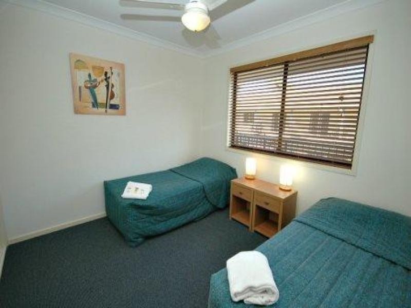 13 Anne St, Torquay QLD 4655