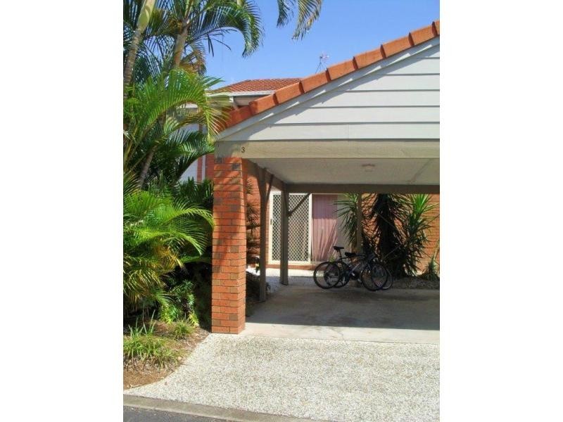 60 Whitby, Southport QLD 4215