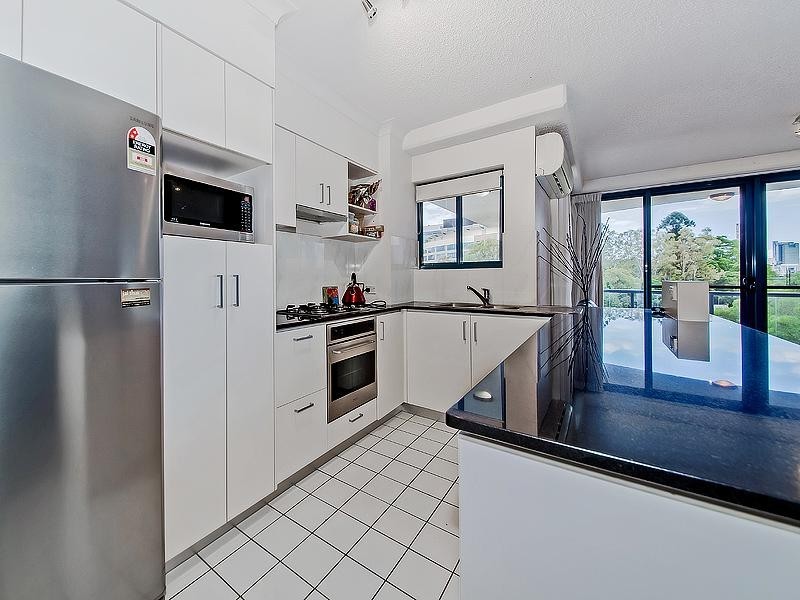 21 Patrick Lane, Toowong QLD 4066