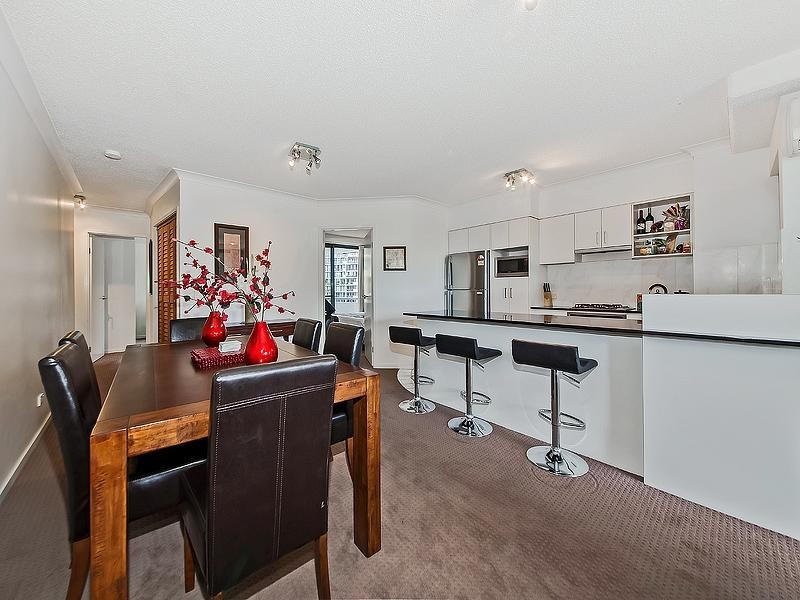 21 Patrick Lane, Toowong QLD 4066