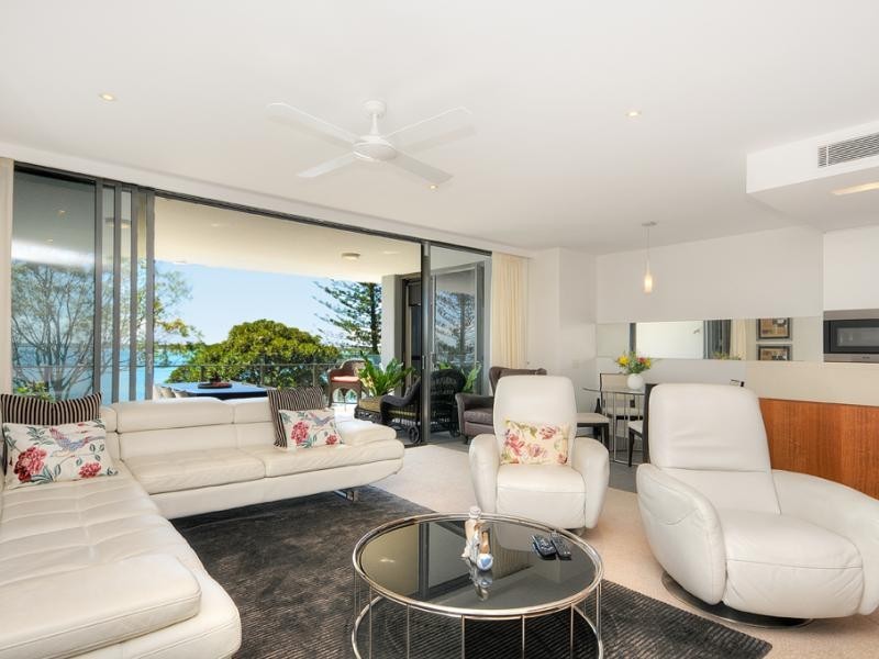 323 Bayview Street, Hollywell QLD 4216