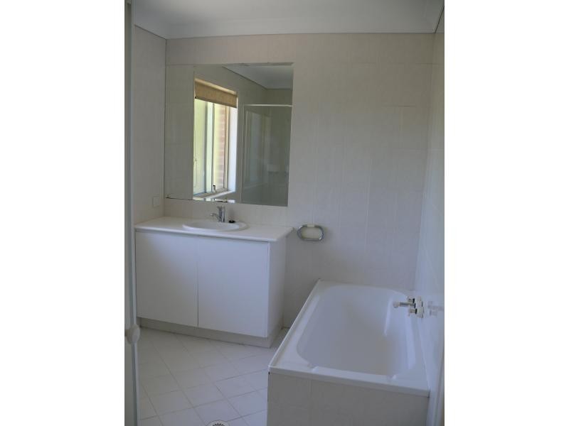 38 Murev Way, Carrara QLD 4211