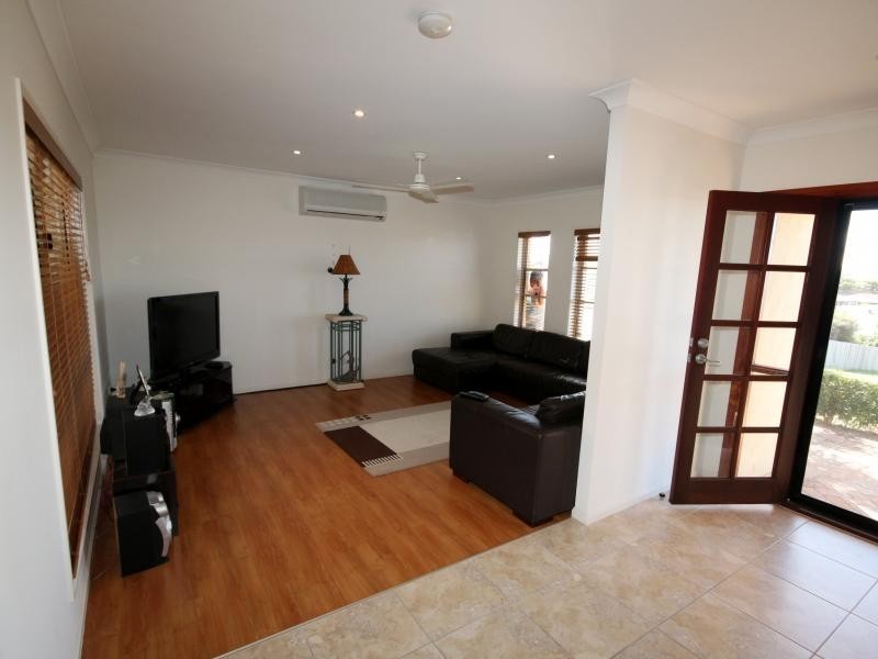 6 Silver Sedge Way, Upper Coomera QLD 4209