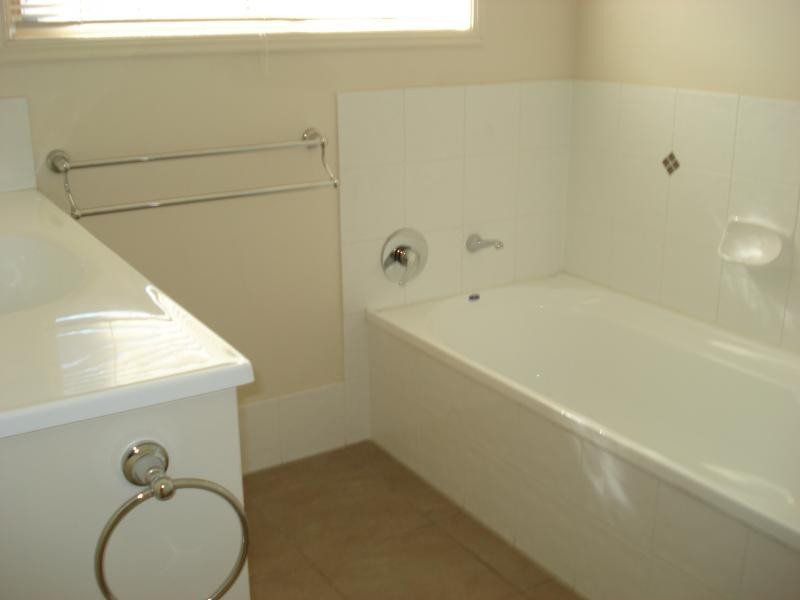 96 Johnston Street, Carina QLD 4152