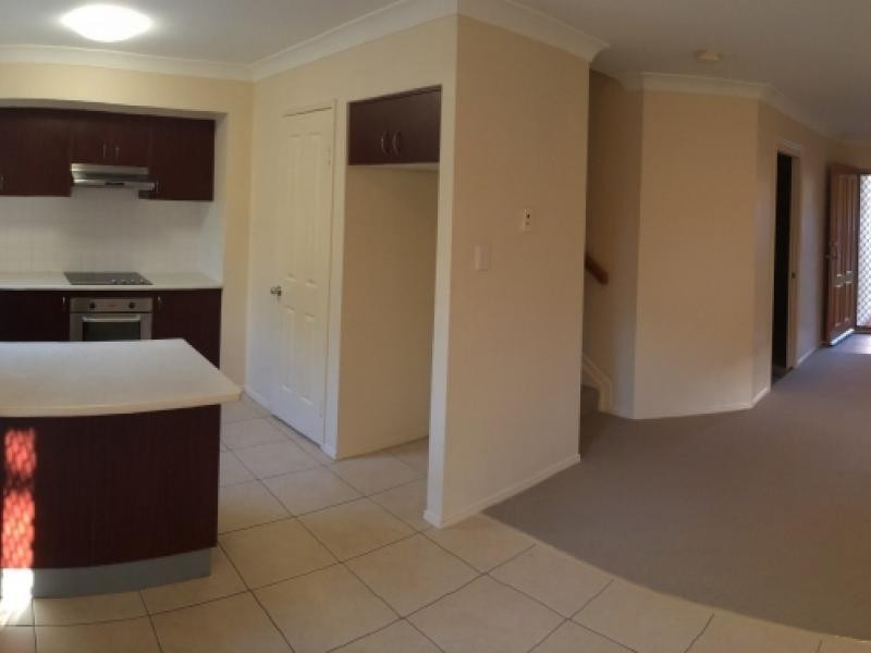 42 Johnston Street, Carina QLD 4152