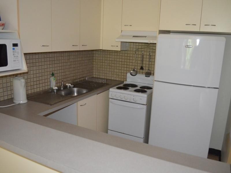 38 Enderley Ave, Surfers Paradise QLD 4217