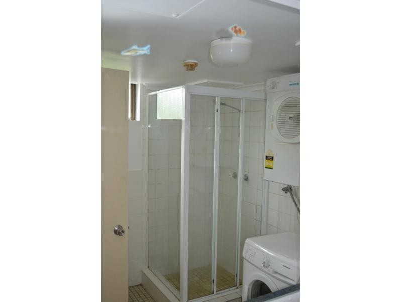 38 Enderley Ave, Surfers Paradise QLD 4217