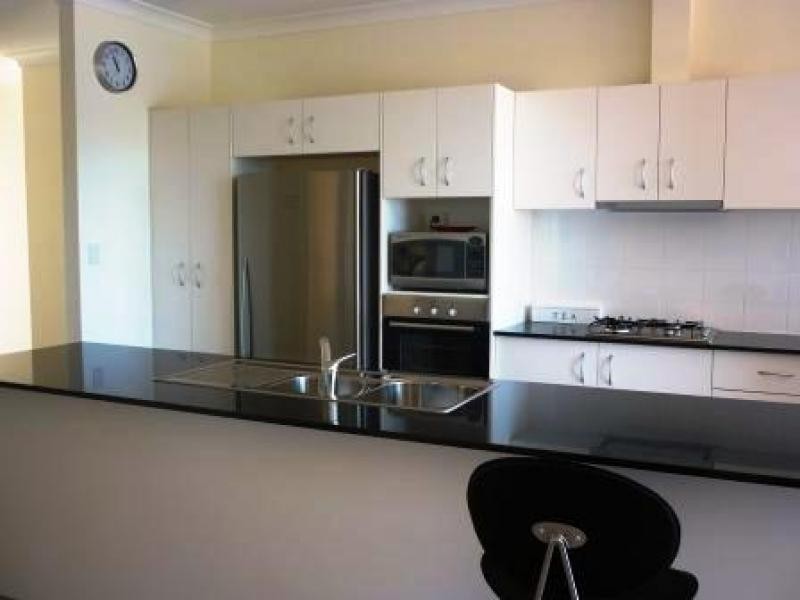 71 Elizabeth Street, Urangan QLD 4655