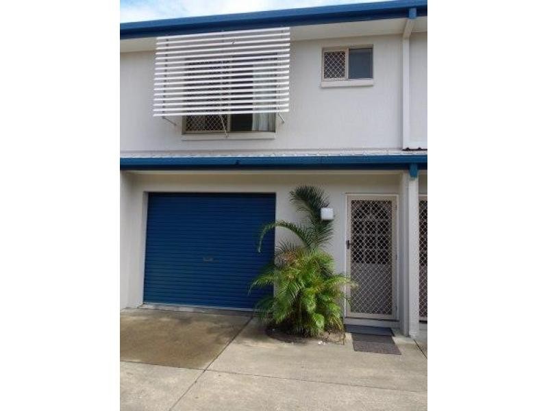 4 Pilot, Urangan QLD 4655