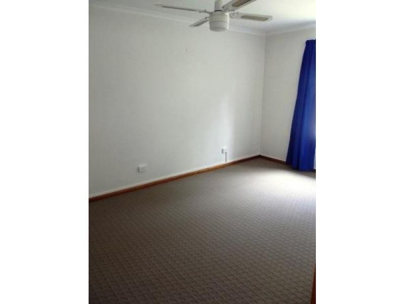 4 Pilot, Urangan QLD 4655