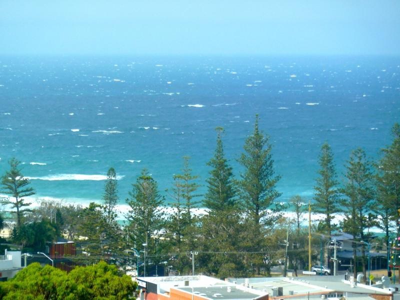 29 Hill Ave, Burleigh Heads QLD 4220