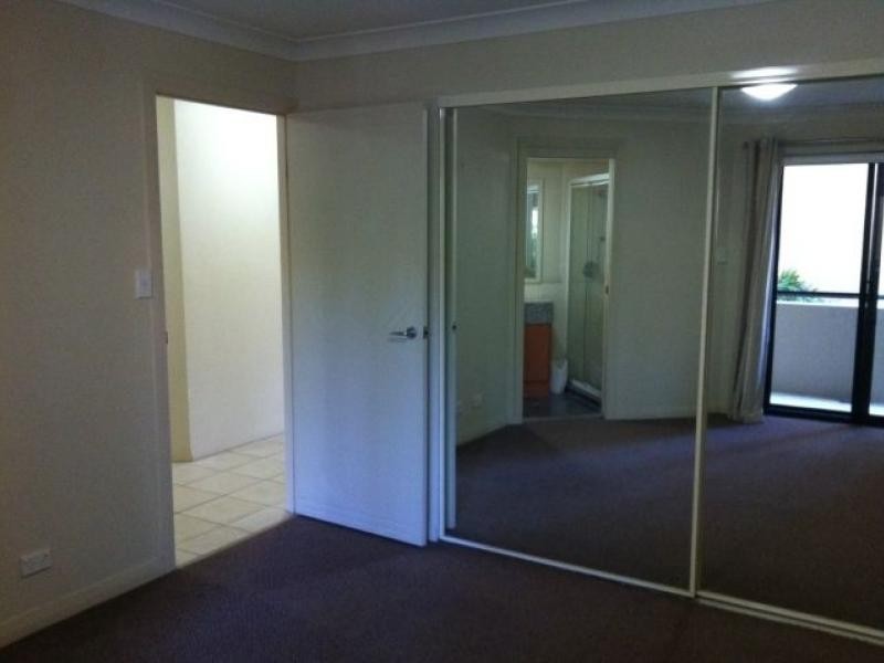 392-398 Marine Parade, Labrador QLD 4215