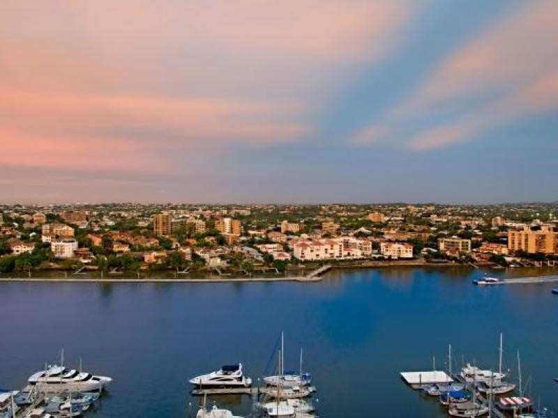 2 Goodwin St, Kangaroo Point QLD 4169