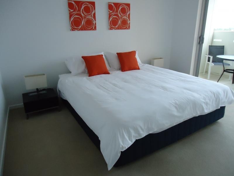 53 Darrambal, Chevron Island QLD 4217