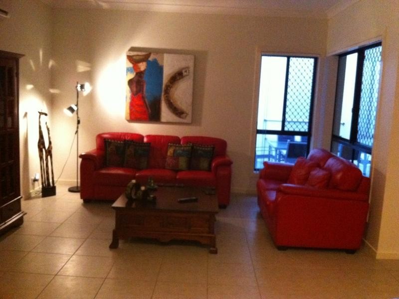 16 Surbiton Court, Carindale QLD 4152